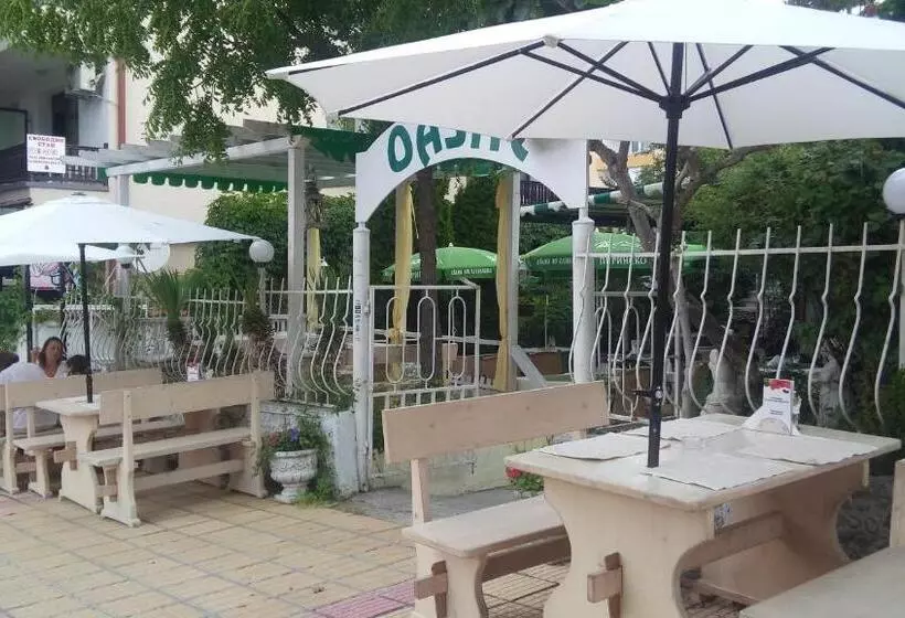 پانسیون Guesthouse Oasis