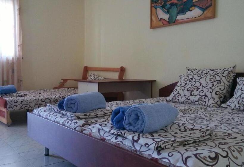 بنسيون Guesthouse Oasis