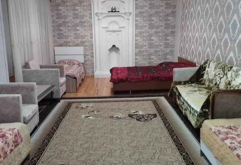 پانسیون Ilham Mustafa Houses