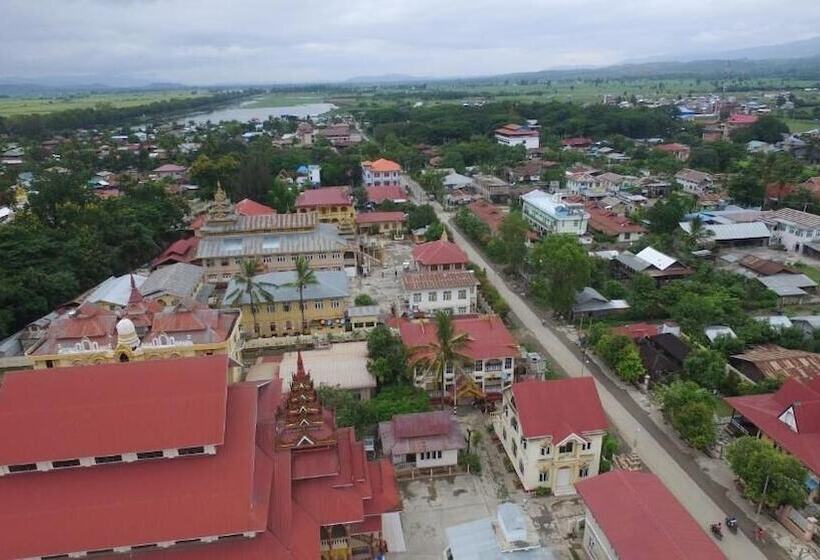 هاستل Three Seasons Inn & Spa