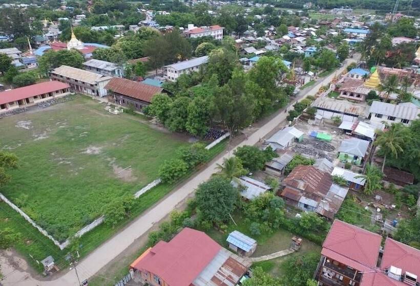 هاستل Three Seasons Inn & Spa