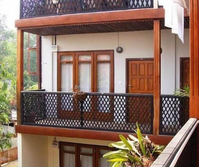 هاستل Three Seasons Inn & Spa