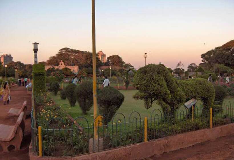 فندق Residency Park