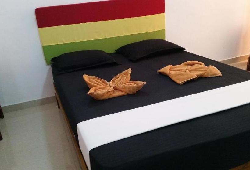 بنسيون Selahn Inn