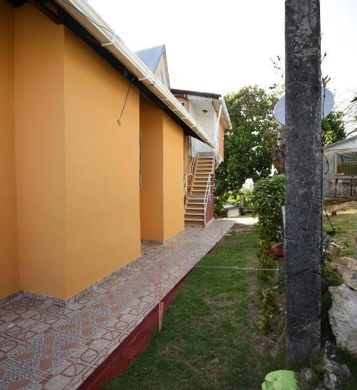 هاستل Marcia`s Place