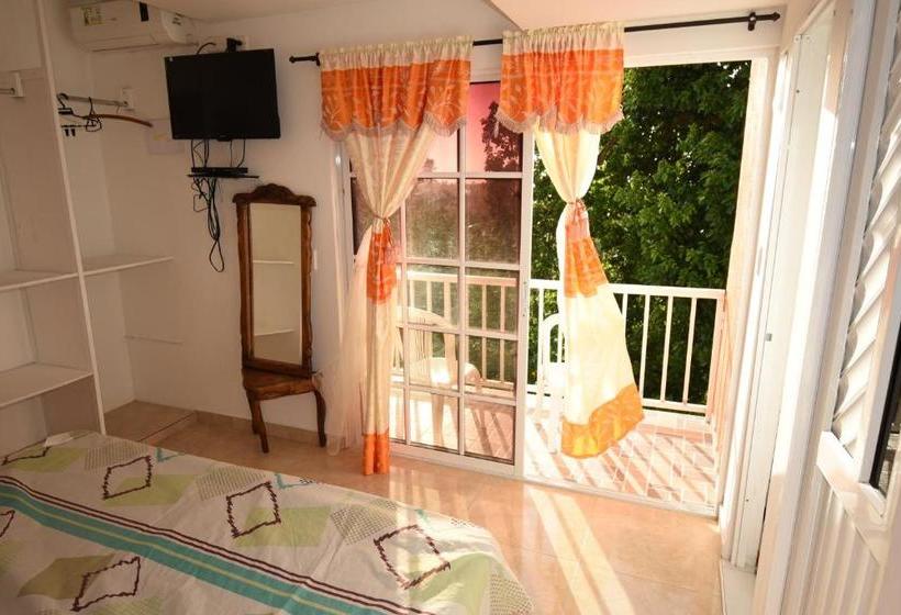 هاستل Marcia`s Place