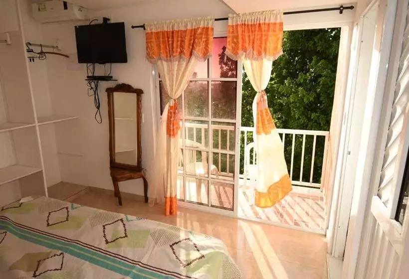 هاستل Marcia`s Place