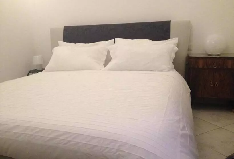 Hotelli Via Roma Suite