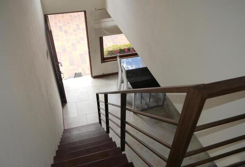 Las Marías Apartasuites