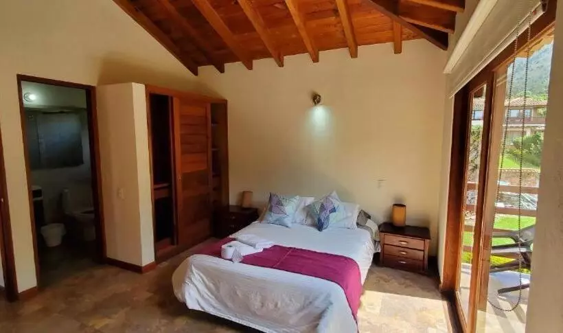 Las Marías Apartasuites