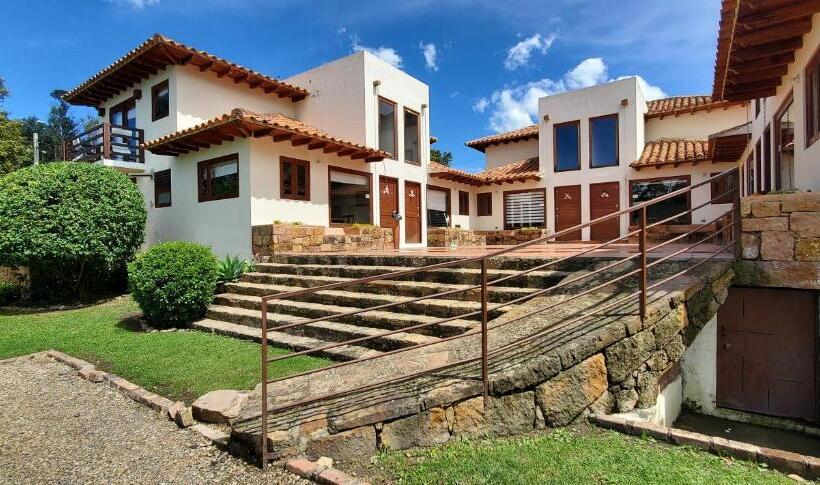 Las Marías Apartasuites