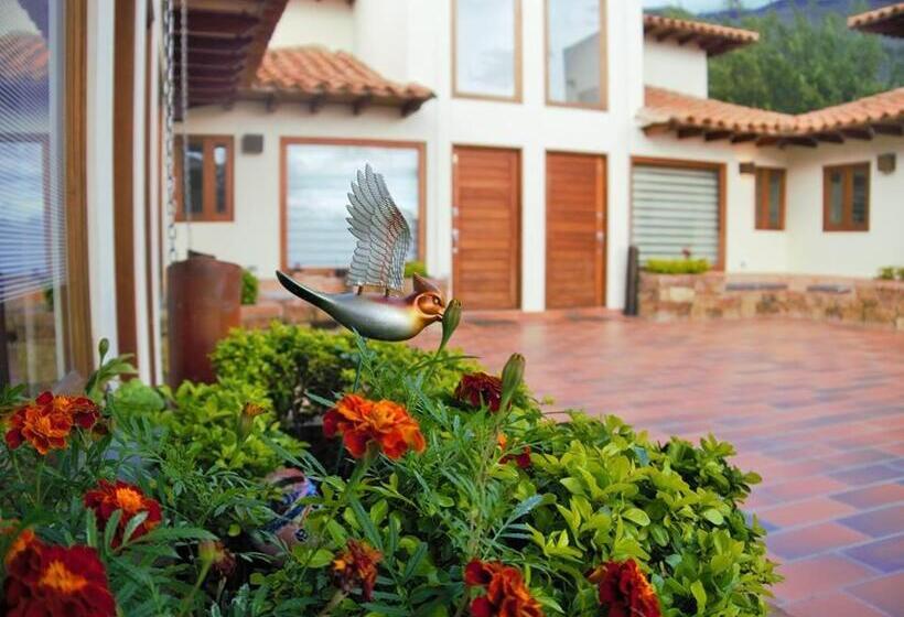 Las Marías Apartasuites