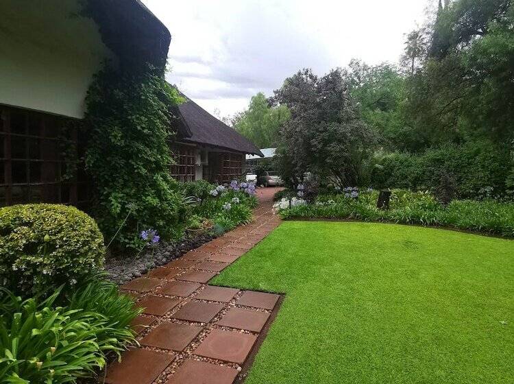 ペンション De Witt E Guest House