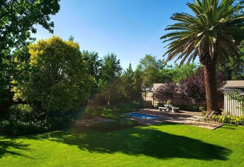 ペンション De Witt E Guest House