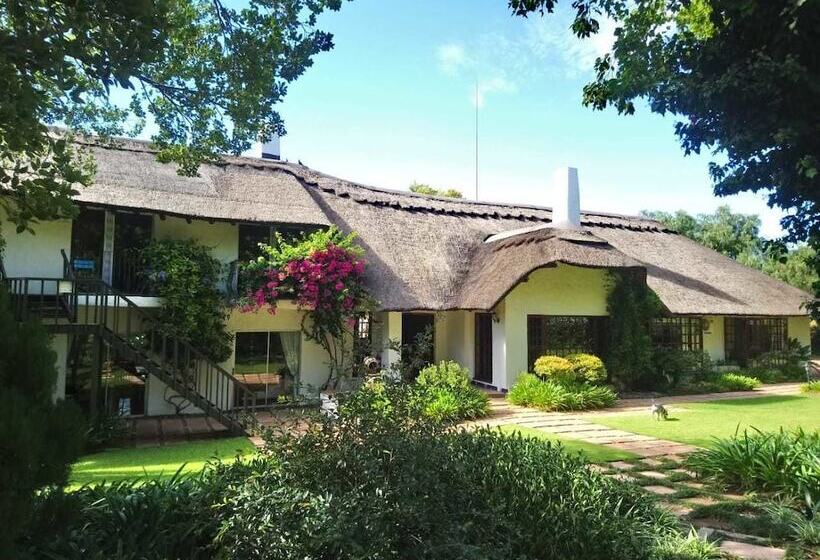 ペンション De Witt E Guest House