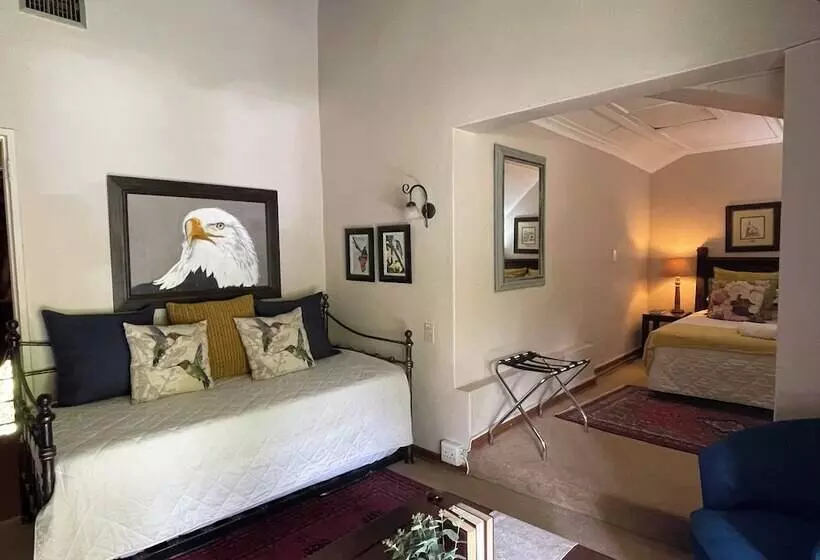 ペンション De Witt E Guest House