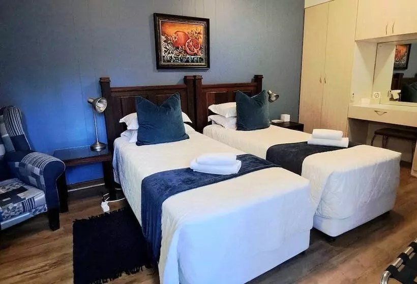 ペンション De Witt E Guest House