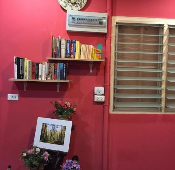 پانسیون Honey Place Guesthouse,special Rate For Long Stay