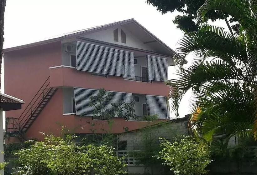 پانسیون Montranakhon Guest House