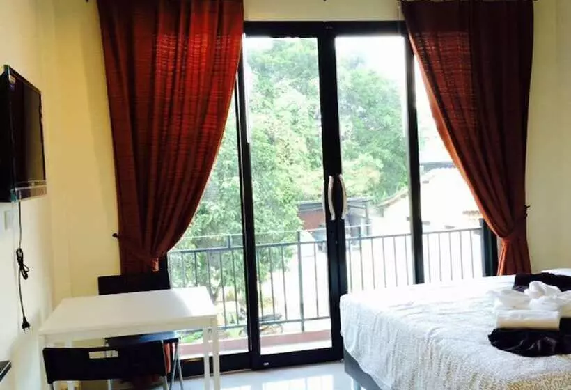 پانسیون Montranakhon Guest House