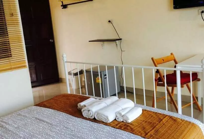 پانسیون Montranakhon Guest House