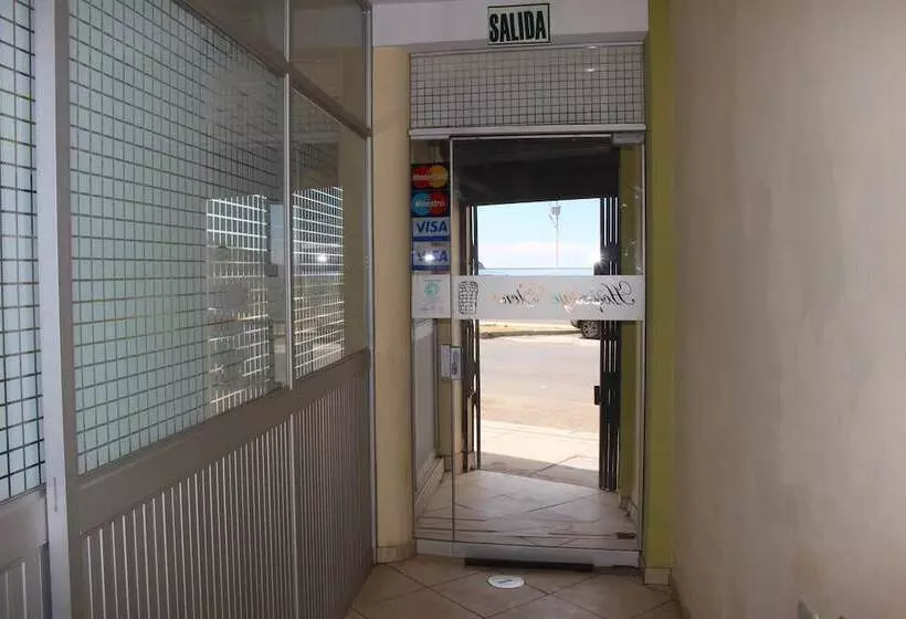 پانسیون Posada De Percybal Lago Inn