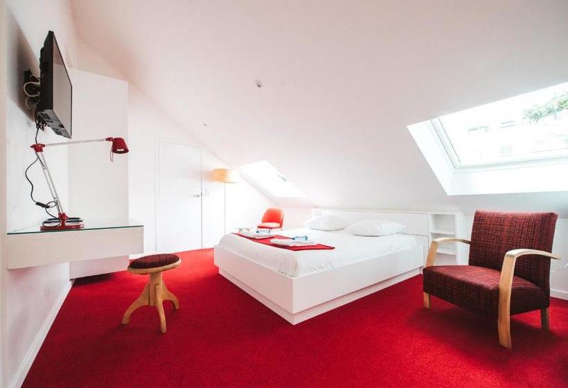 پانسیون Red & Breakfast