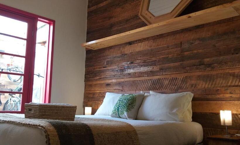 هاستل Treehouse Patagonia