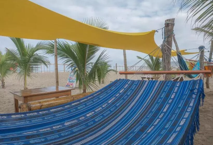 Hotelli Margaritas Palace