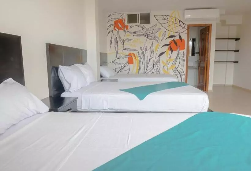 Hotelli Margaritas Palace