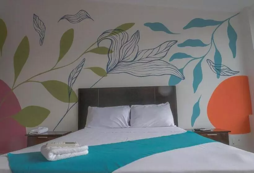 Hotelli Margaritas Palace