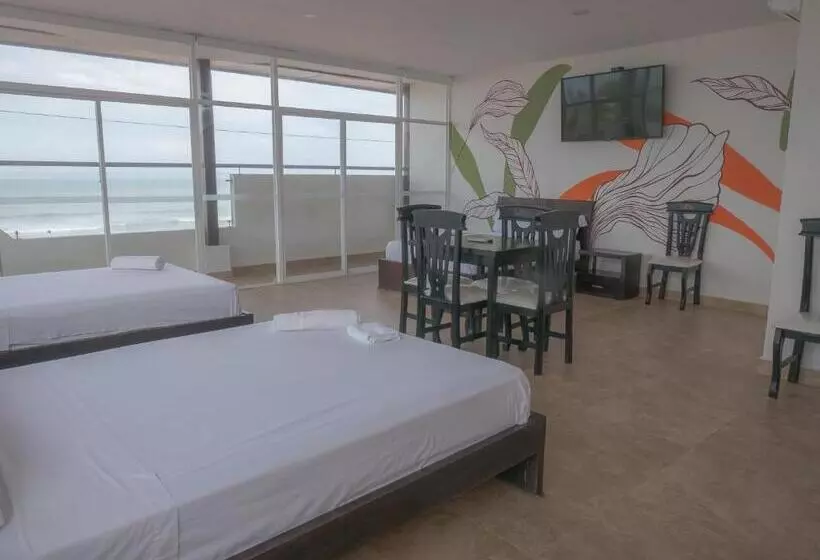 Hotelli Margaritas Palace