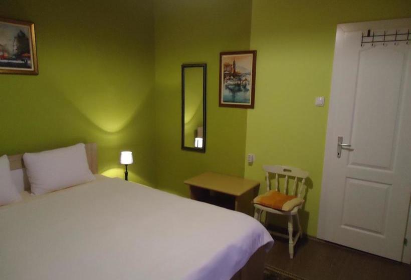 پانسیون Apartments Villa Svetlana