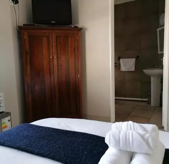 Majatalo De Akker Guest House