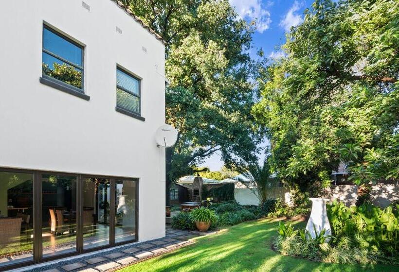 Pension De Akker Guest House