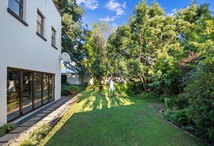 Pension De Akker Guest House