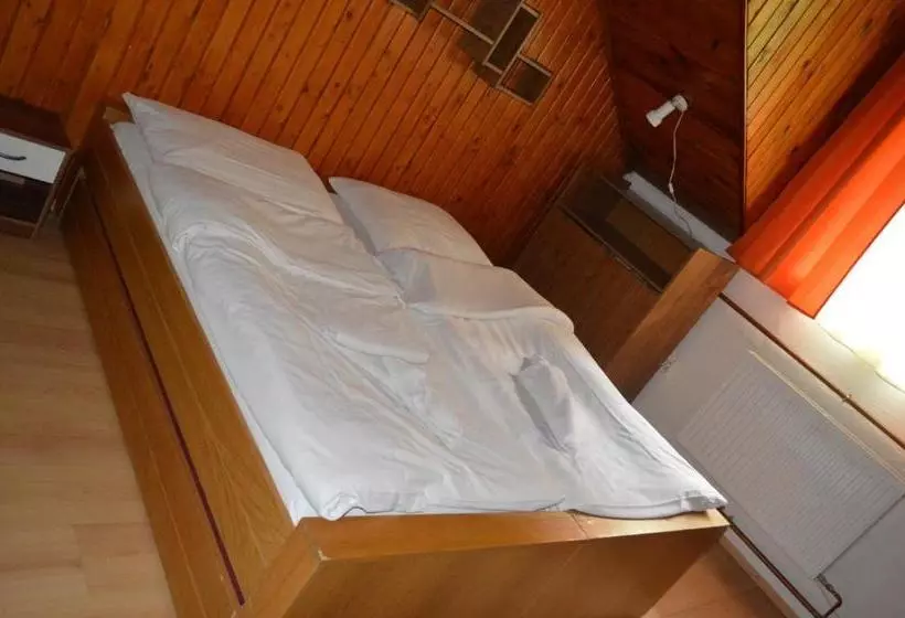 Majatalo Penzión Borovica