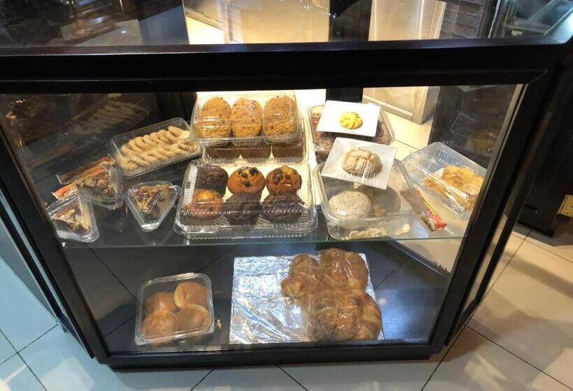 پانسیون Guest House Inn