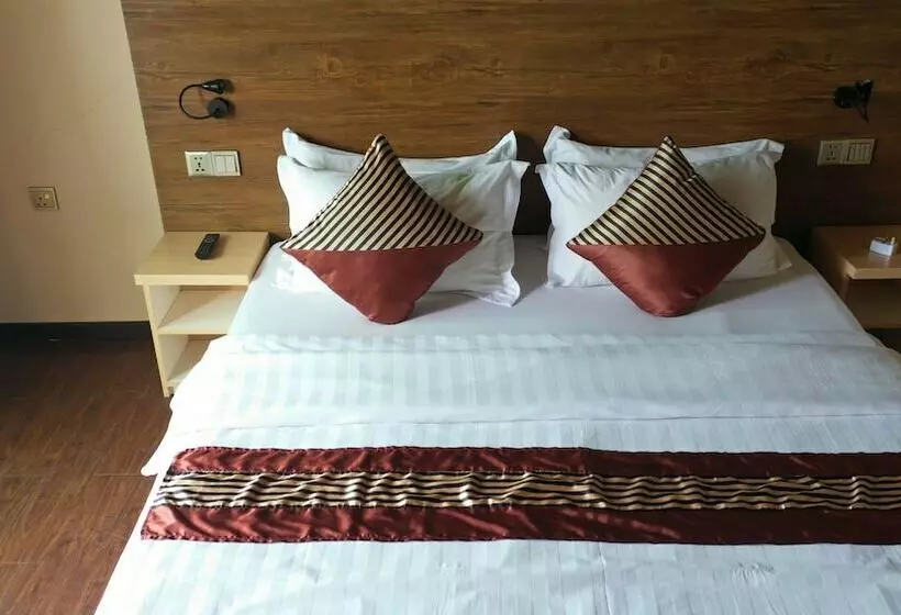 پانسیون Seashore Beach Inn