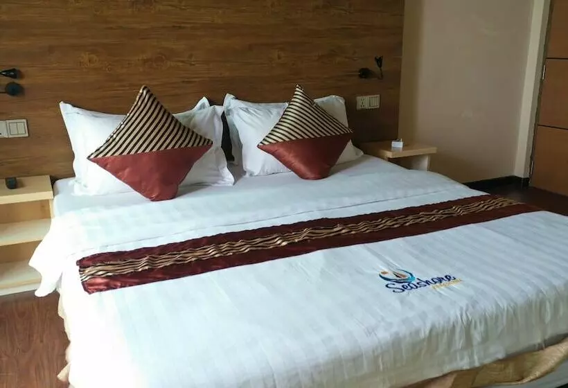 پانسیون Seashore Beach Inn