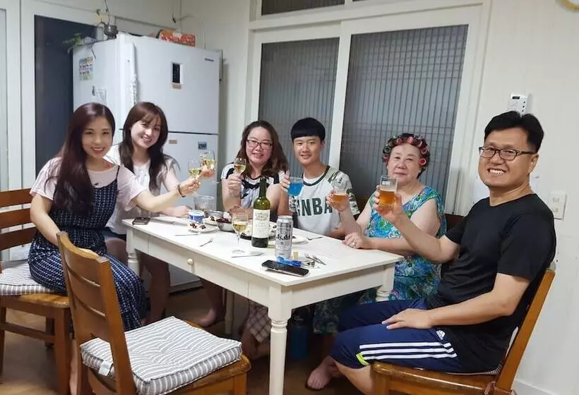 ペンション Wellbeing Guesthouse