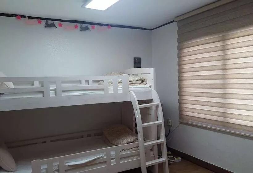 ペンション Wellbeing Guesthouse