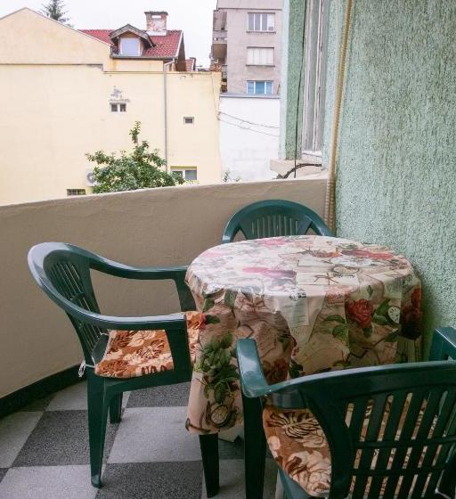 ペンション Guest House Dobrudzha