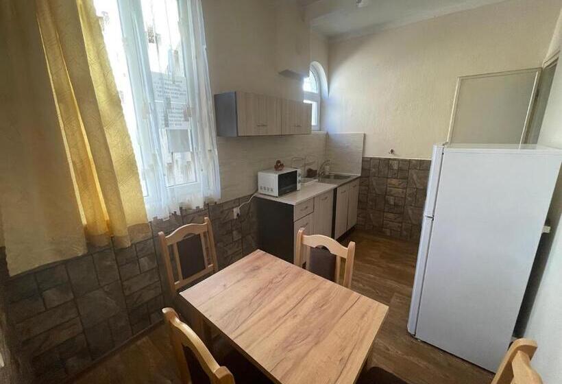 ペンション Guest House Dobrudzha