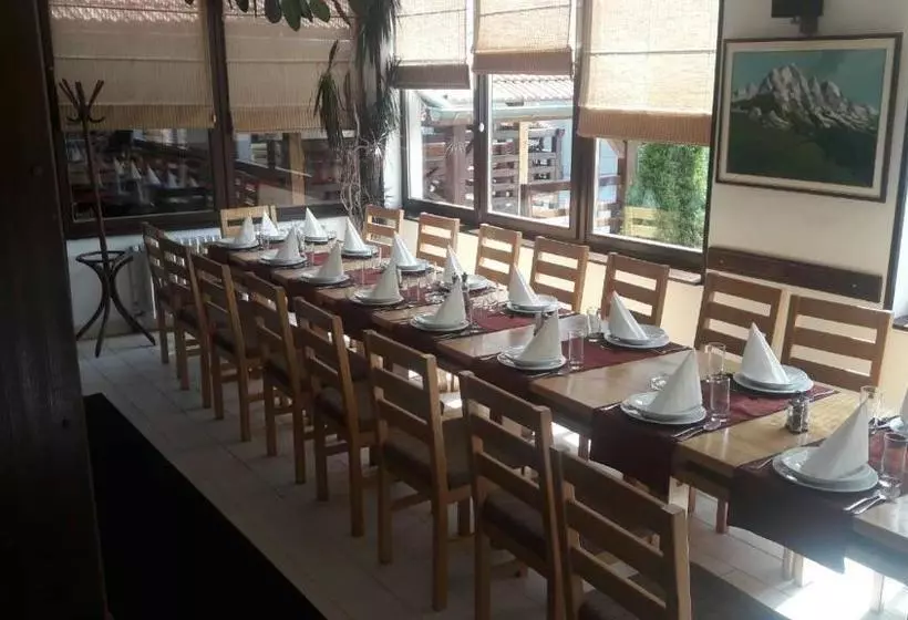 پانسیون Guest House Zavicaj Pale