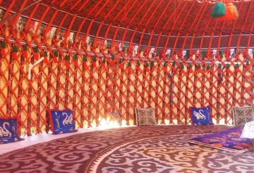 پانسیون Guesthouse Kishimzhan