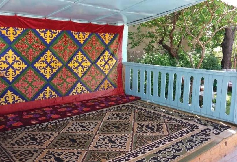 پانسیون Guesthouse Kishimzhan
