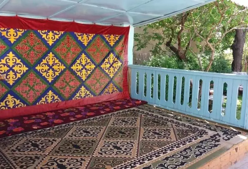 پانسیون Guesthouse Kishimzhan