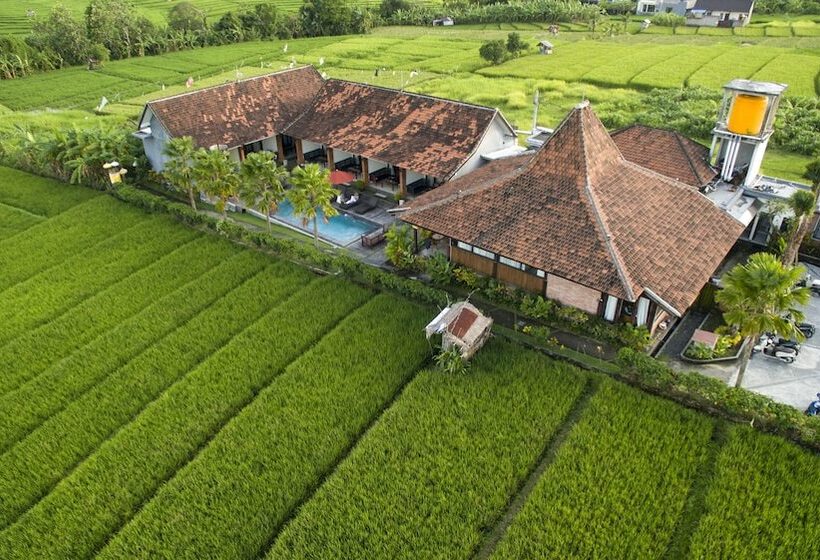 פנסיון Kampung Canggu