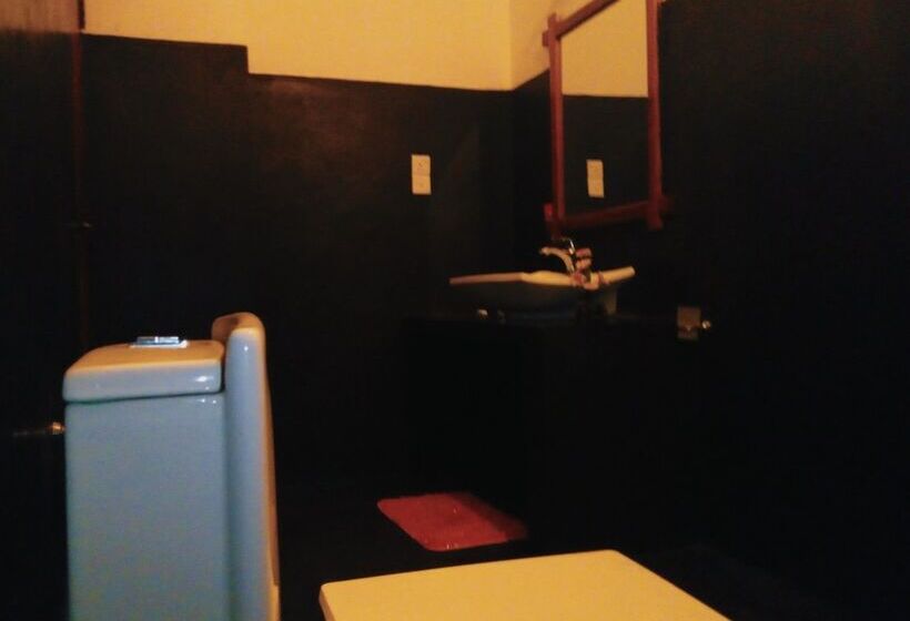 Pensjonat Monarch Ella